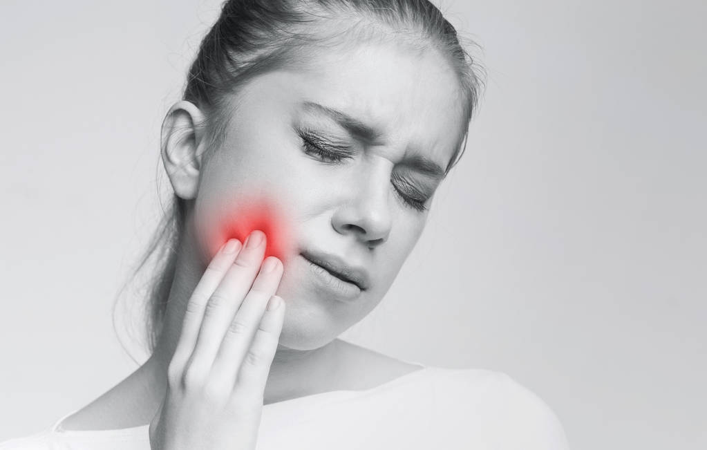 當智齒碰上急性牙髓炎，你該直接拔除還是開髓后拔除？